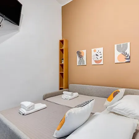 Fine Line House In Trastevere, With Puccio * Řím