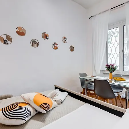 Fine Line House In Trastevere, With Puccio Apartmán Řím
