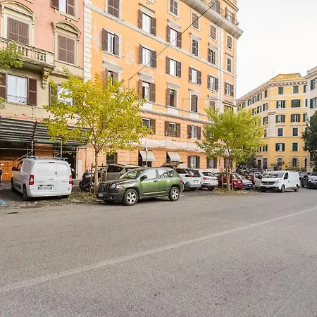 Fine Line House In Trastevere, With Puccio Apartamento